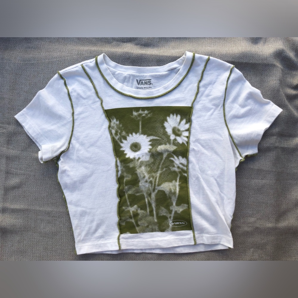 Vans x Lizzie Armanto Short Sleeve Tshirt Size Small